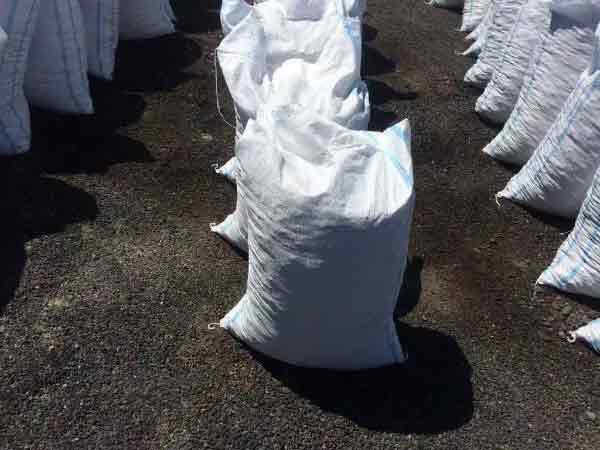 بررسی کیفی پوکه معدنی کیسه ای