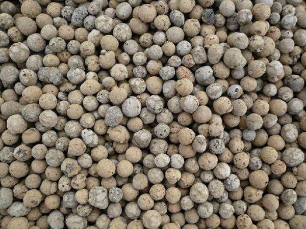 خرید انواع پوکه معدنی همدان