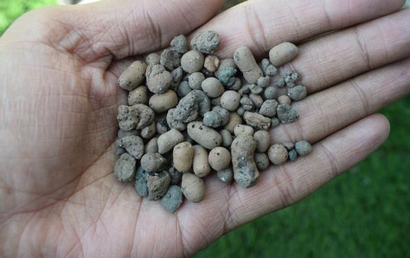 خرید انواع پوکه معدنی شمال