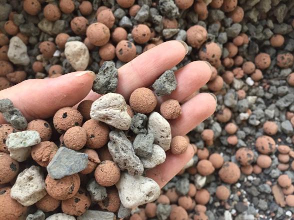 آشنایی با ویژگیهای شیمیایی پوکه معدنی