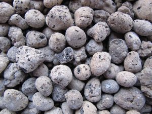 کاربردهای حیاتی پوکه معدنی در صنعت کشاورزی: بهبود خاک و عملکرد محصولات