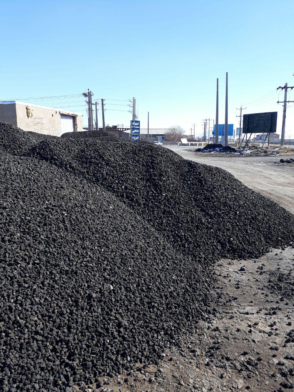 ویژگی‌های برجسته پوکه معدنی شامل موارد زیر می‌شود: